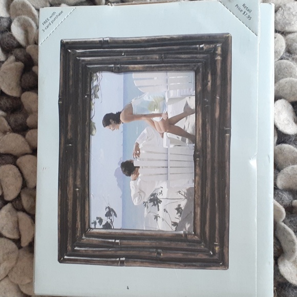 NIB Hallmark 4x6 Bamboo Style Photo Frame from 2002 Picture Frame Home D… - Picture 1 of 4